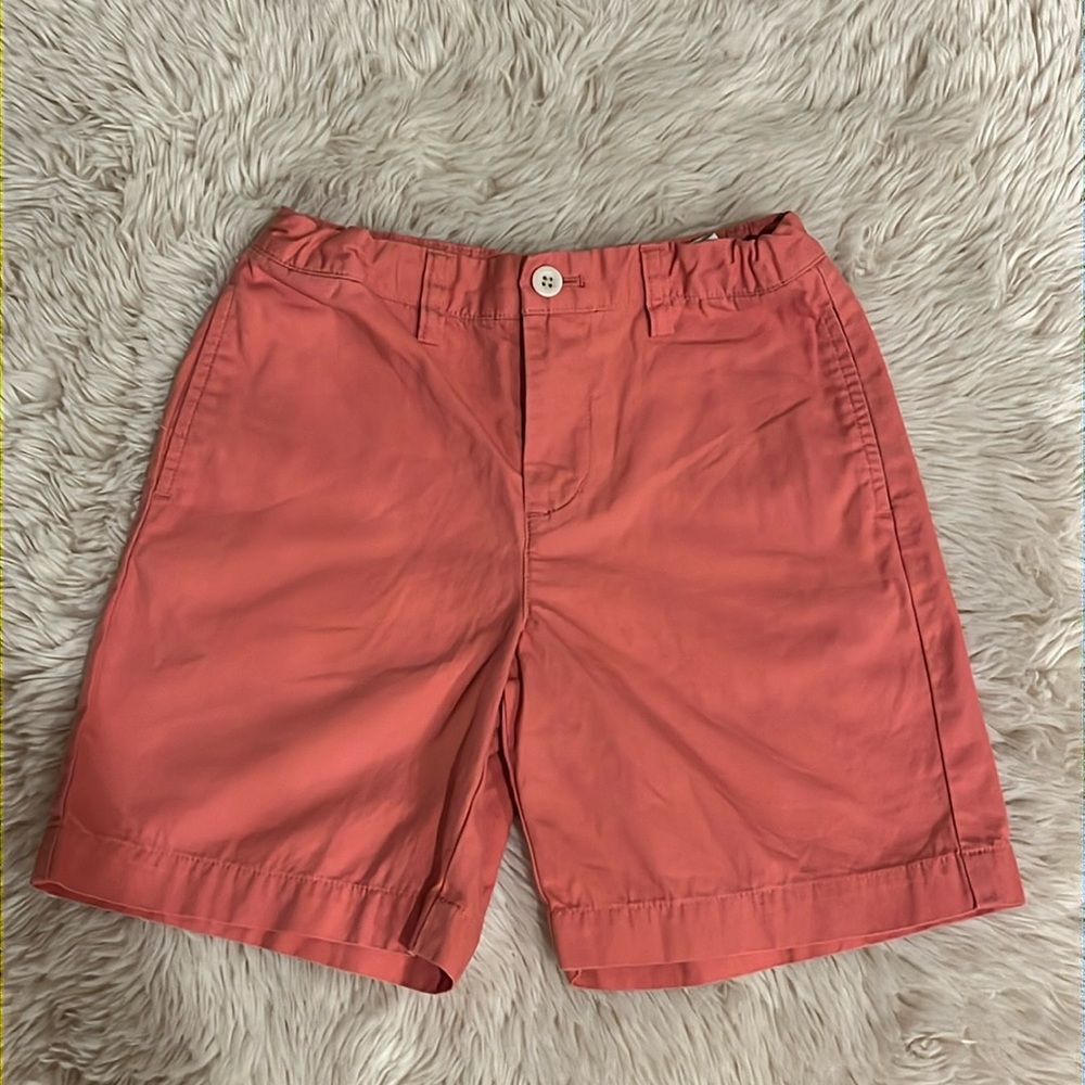 🐳Boys Vineyard Vines shorts size 7 🐳